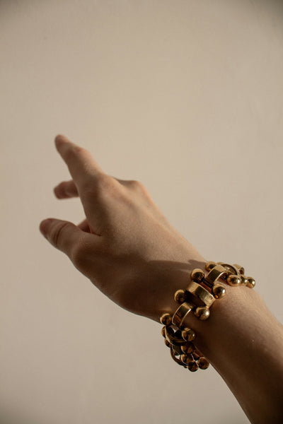 Accessorizing with Confidence: Tips for Men and Women