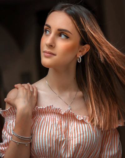 Accessorizing Your Outfit: When Less is More