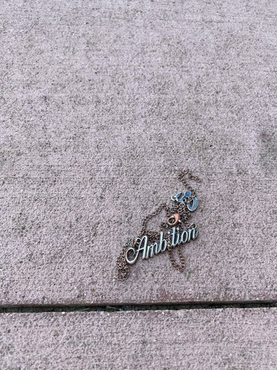 Necklace Trends for Women: What's Hot This Season