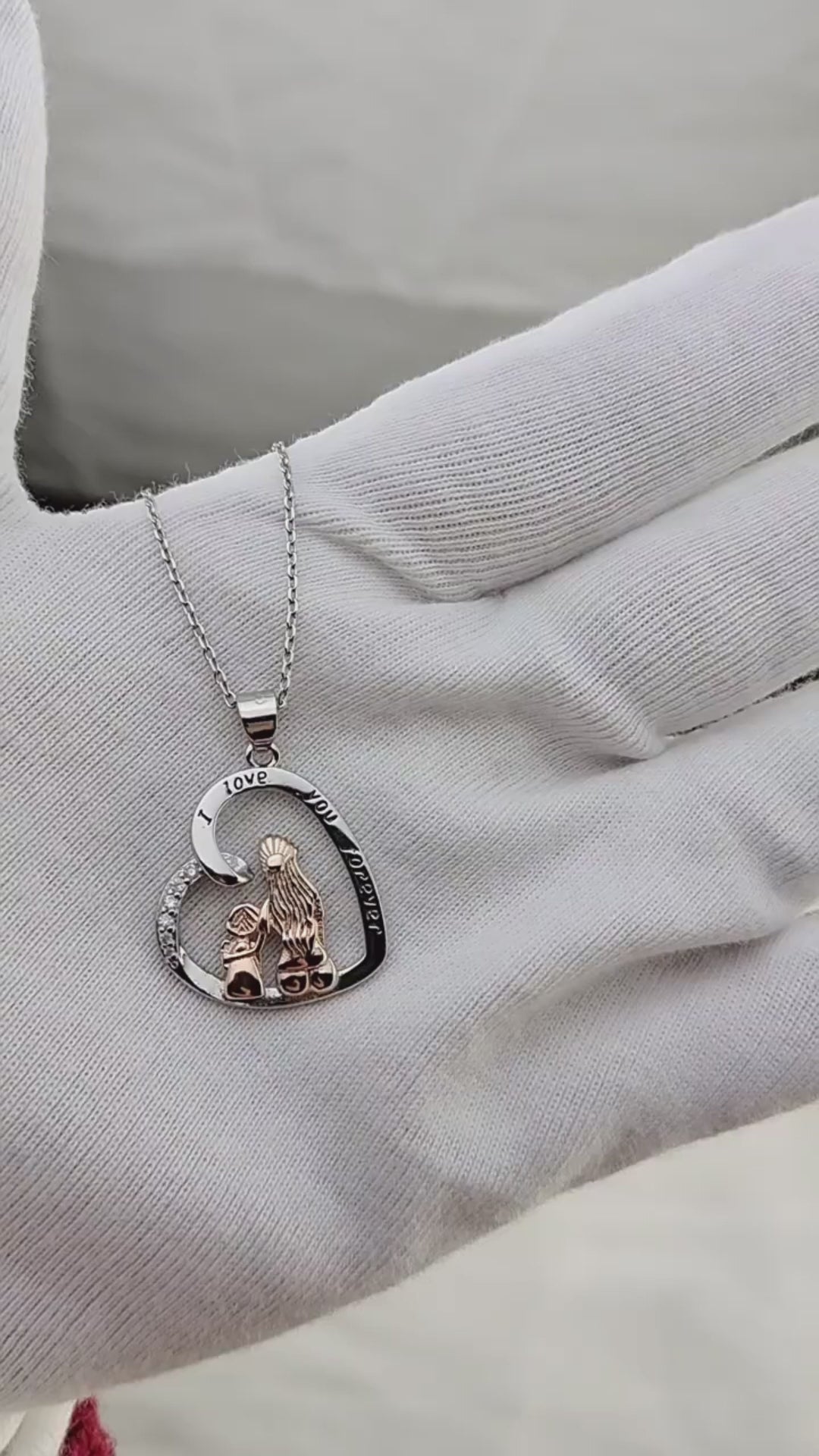 💖 Mother & Daughter Heart Necklace – Bicolor Love Pendant Gift